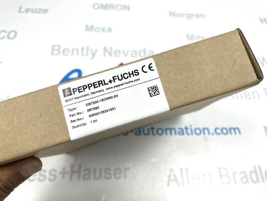 Sensor fotoelétrico difuso Pepperl+Fuchs OBT200-18GM-E4