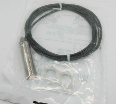 SICK GRL18-N1132 Sensores fotoelétricos GR18 com comprimento de onda de 650 nm