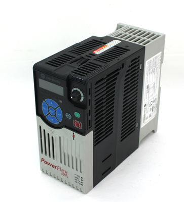 Allen-Bradley 25B-D2P3N104 é um PowerFlex 525 Variable Frequency Drive VFD