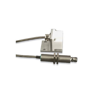 PEPPERL FUCHS Sensor indutivo NCN25-F35-A2-250-V1 Adequado para cadeias de arrastão e resistente à abrasão