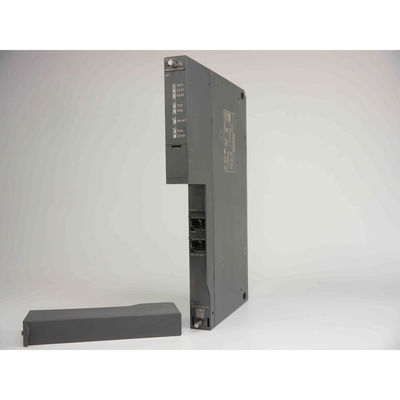 NFP Siemens IM 151-1 ST SIMATIC DP Interface Module 6ES7151-1AA06-0AB0 com perda de energia de 3,3 W