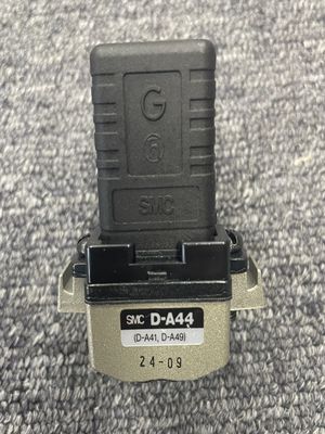 SMC D-A44 A44 REED SWITCH BAND MOUNTING DIN TERMINAL ABS/PC Housing Material LEDs Elements de exibição