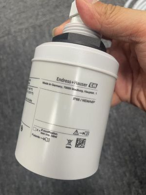 Sensor ultra-sônico Endress Hauser FDU91-RGZAA para medição de nível e fluxo para ligação a FMU9x