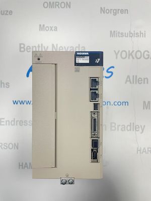 M12 Tipo de construção Yaskawa SGD7S-180A30B202 Controle analógico com características avançadas e dissipação de energia ≤ 0,7 W