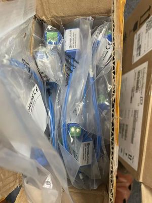Compacta e leve P&F NAMUR Resistor Network F-NR3-Ex1 com massa aproximada de 150 g