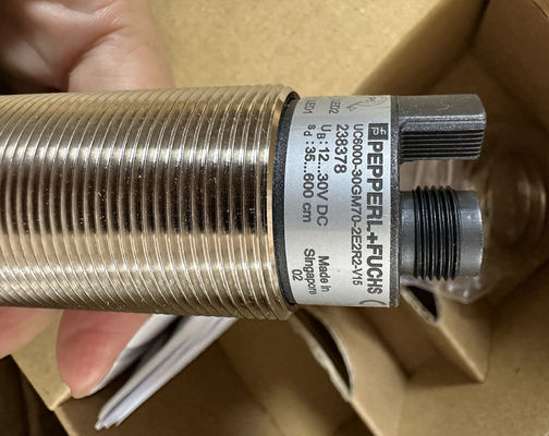 Sensor ultrassônico P&F UC6000-30GM70-2E2R2-V15
