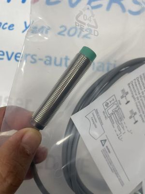 Siemens 3RG4022-0CD00  SENSOR DE PROXIMIDADE INDUTIVO
