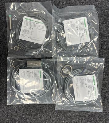 Interruptor de indução Siemens 3RG4014-0CD00 com proteção de entrada IP66/67 e faixa de medição máxima de 1300 mbar 522 inH²O