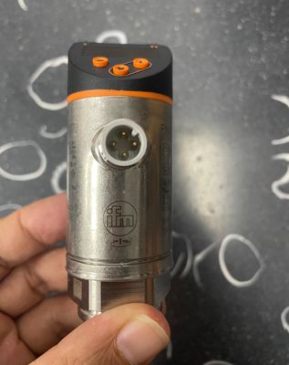 Sensor de pressão IFM com display PN2070 com padrão Sdci IEC 61131-9 e junção de referência cerâmica