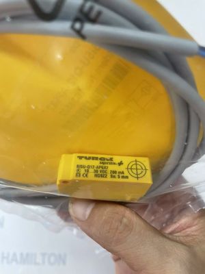 Turck BI5U-Q12-AP6X2 Sensor indutivo Intel Atom E3827 Tipo de CPU e operação de limite de binário definidos por parâmetros