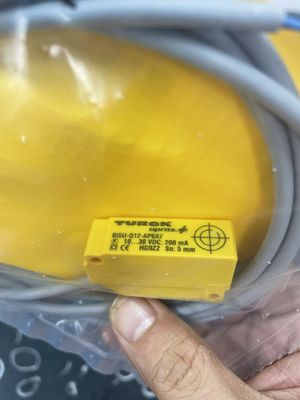 Turck BI5U-Q12-AP6X2 Sensor indutivo Intel Atom E3827 Tipo de CPU e operação de limite de binário definidos por parâmetros