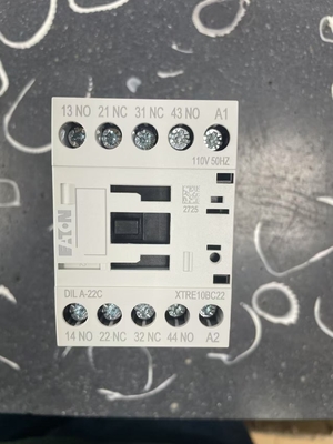 Relais de controlo Eaton XTRE10BC22 XT IEC