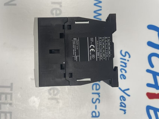 Relais de controlo Eaton XTRE10BC22 XT IEC