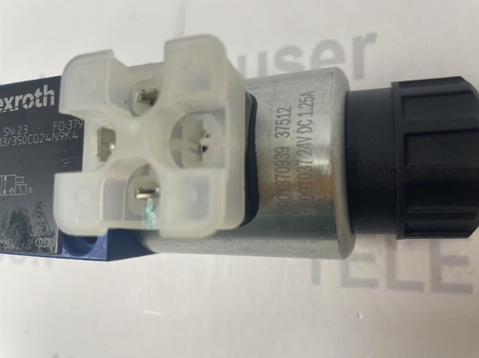 Bosch Rexroth R900052392 Válvula Direcional de Tubo Curto BSW000R Estratégia de Suavização Filtro Passa-Baixa e Curva-S