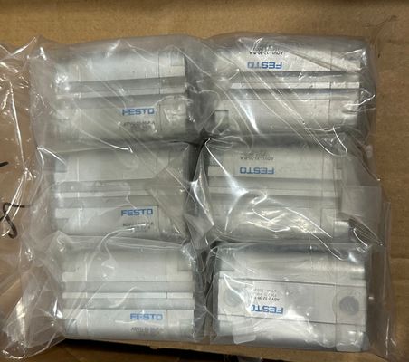Festo Compact cilindro ADVU-32-30-P-A