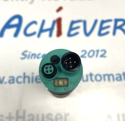 Sensor ultrassônico Pepperl+Fuchs UCC1000-30GM-IUR2-V15