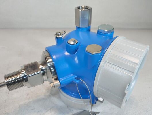 Transmissor de nível por radar guiado Endress Hauser FMP51-PRRQ5/0