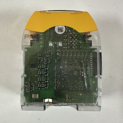 PILZ 772100 PNOZ m B0 Controlador de segurança