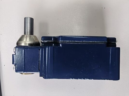 Schmersal 330-11Y-M20 Limit Switch