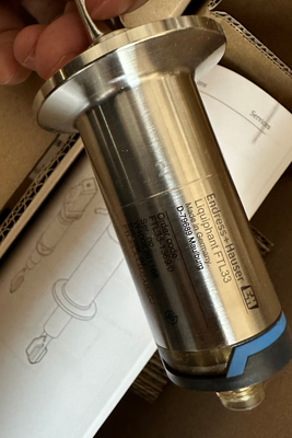 E+H FTL33-1369/0 Interruptor de nível de diapasão vibrônico higiênico Liquiphant