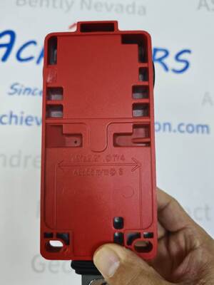 Telemecanique XY2CH13150H7 interruptor de parada de emergência de puxa de cabo