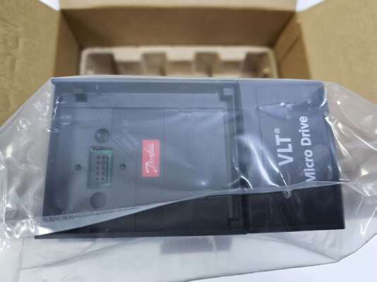 Danfoss 132F0018 VLT FC51 Micro Drive Inversor de Frequência