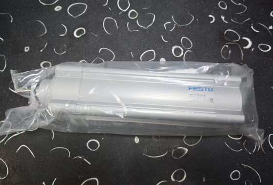 Cilindro Pneumático FESTO DSBC-63-160-PPVA-N3